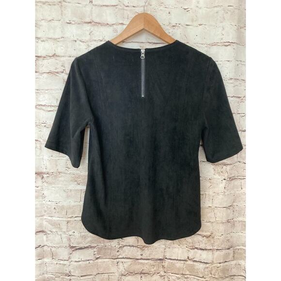 209 WST 38 Shirt Womens Small Black Microsuede Short Sleeve Zip Back Scoop Neck - Picture 11 of 13